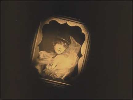 The photograph of Elsie Stoneman (Lilian Gish).